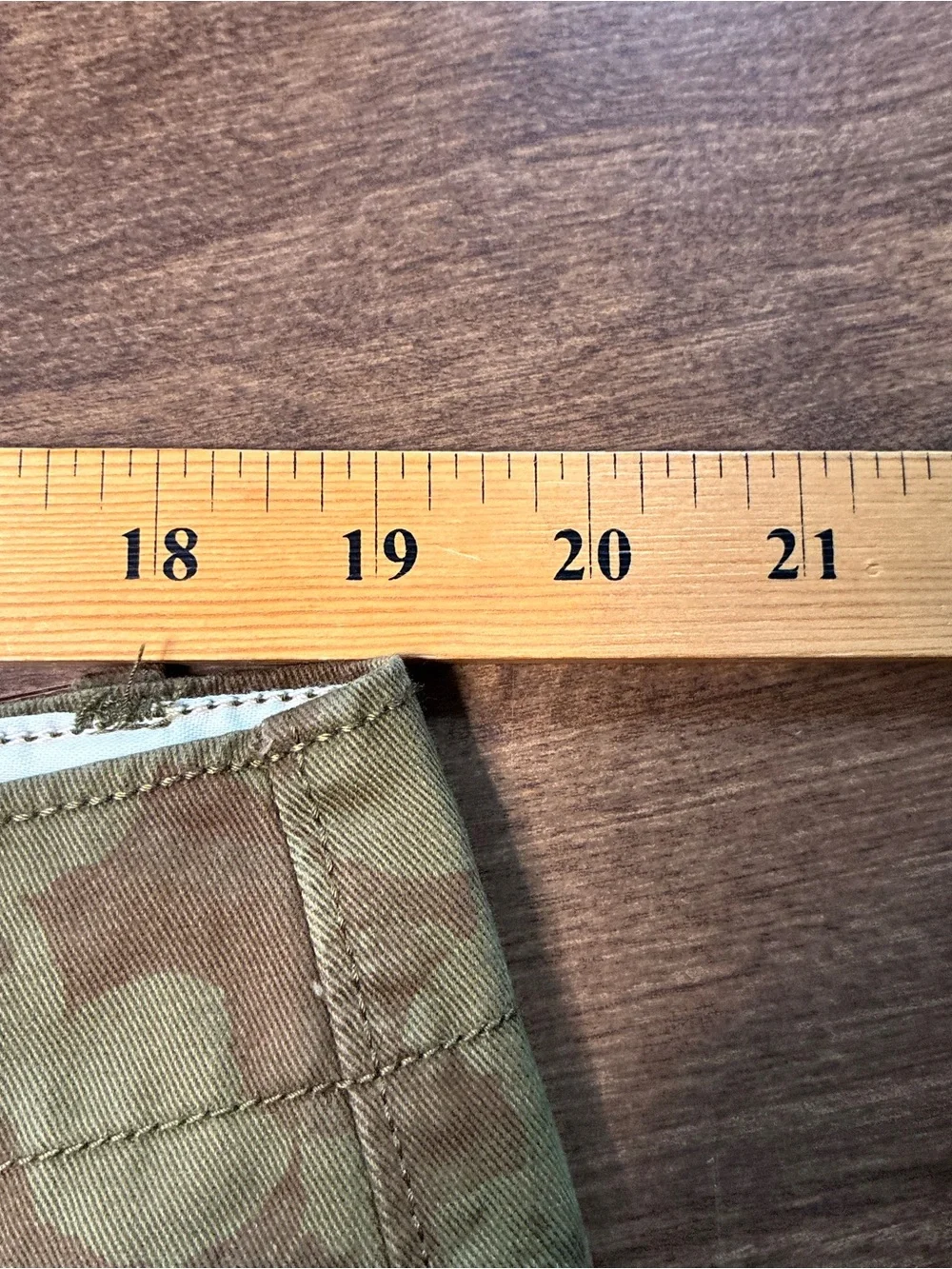 Levi's Men's Carrier Cargo Cotton Camo Comfortable Shorts Green/Brown Size 38